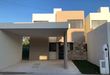 Casa en condominio en  Calle 34 679, Mérida, Yucatán, 97249, Mex