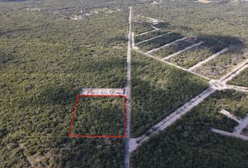 Lote de Terreno en  Calle 15-b, Sierra Papacal, Mérida, Yucatán, 97303, Mex