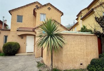 Casa en  Huechuraba, Provincia De Santiago