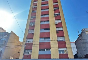 Departamento en  Calle Hipolito Yrigoyen, Buenos Aires, Ciudad Autónoma De Buenos Aires, Arg