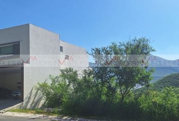 Lote de Terreno en  Calle Del Acueducto, Los Cristales, Monterrey, Nuevo León, 64996, Mex