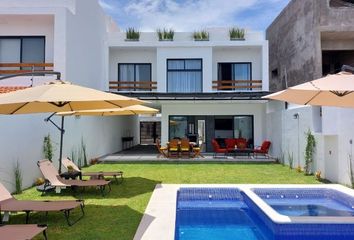 Casa en  Calle Pirul, Jojutla, Morelos, 62915, Mex