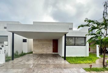 Casa en  Calle 21, Conkal, Yucatán, 97345, Mex