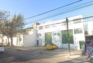 Local comercial en  Calle Colima, Artesanos, Sagrada Familia, Jesús, Guadalajara, Jalisco, 44200, Mex