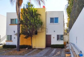 Casa en  Villa California, Tlajomulco De Zúñiga