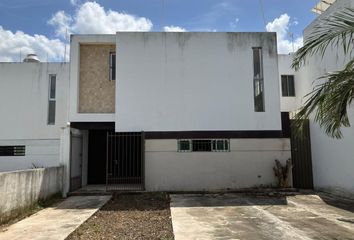 Casa en  Centro Comercial, Las Américas, Mérida, Yucatán, 97302, Mex