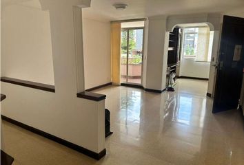 Apartamento en  Laureles, Medellín