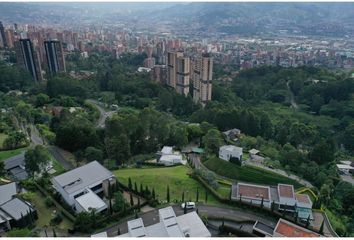 Lote de Terreno en  Poblado, Medellín