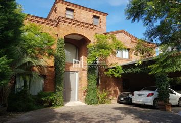 Casa en  Calle Los Castores, Tigre, Provincia De Buenos Aires, Arg