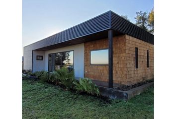 Casa en  Puerto Varas, Llanquihue