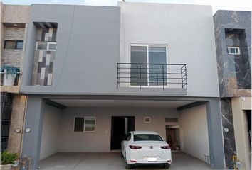 Casa en  Circuito Lobo, Torreón, Coahuila De Zaragoza, 27023, Mex