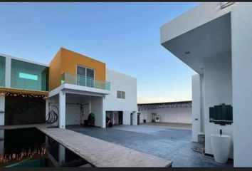 Casa en  Calle Espíritu Santo, Isla Músala, Culiacán Rosales, Culiacán, Sinaloa, 80065, Mex