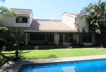 Casa en  Jardines De Acapatzingo, Cuernavaca, Morelos