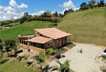 Casa en  El Carmen De Viboral, Antioquia