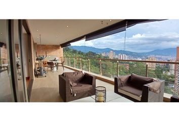 Apartamento en  Poblado, Medellín