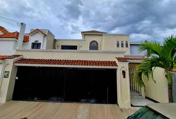 Casa en  Lomas De Mazatlan, Mazatlán