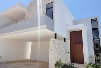 Casa en  Carretera A Temozón, X Canatún, Mérida, Yucatán, 97302, Mex