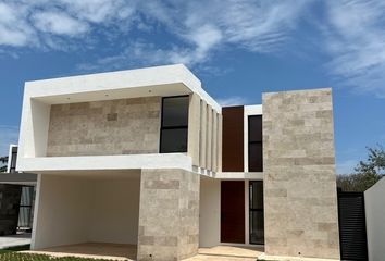 Casa en  Pueblo Cholul, Mérida, Yucatán