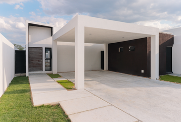 Casa en  Calle 33 12, Nueva Alemán, Mérida, Yucatán, 97147, Mex