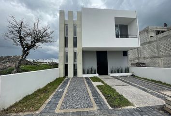 Casa en condominio en  Boulevard Salto Del Moro, Bio Grand, La Antigua Juriquilla, Querétaro, 76224, Mex