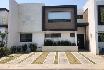 Casa en  San Lorenzo Coacalco, Metepec