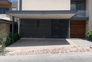 Casa en condominio en  Anillo Vial Fray Junípero Serra, El Granjenal, El Salitre, Querétaro, 76127, Mex