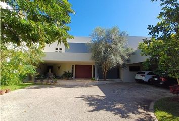 Casa en  Club De Golf La Ceiba, Mérida, Yucatán