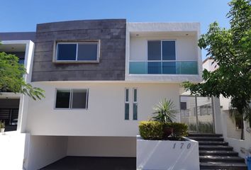 Casa en condominio en  Calle Reyna Ote 119-124, Jardín Real, Zapopan, Jalisco, 45136, Mex