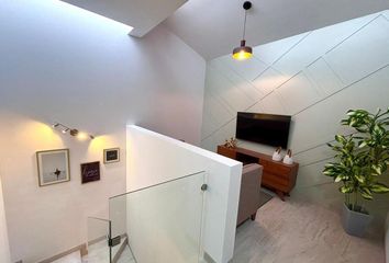 Casa en condominio en  Calle Paseos De La Colina, Colonia Arboledas, Santiago De Querétaro, Querétaro, 76140, Mex