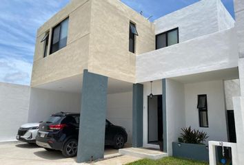 Casa en condominio en  Calle 18 108-108, Cholul, Mérida, Yucatán, 97305, Mex