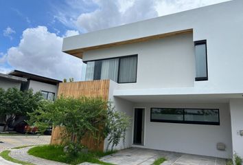 Casa en  Boulevard De Los Ángeles, Parque Sonora, Parque San Luis Potosí, Ocoyucan, Puebla, 72865, Mex