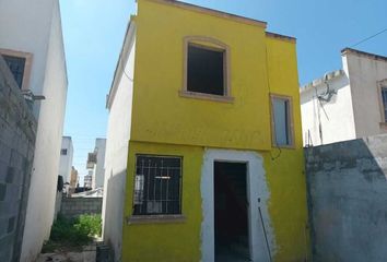 Casa en  Calle Fuente Del Bajio 2666, Fraccionamiento Real Palmas, General Zuazua, Nuevo León, 65760, Mex