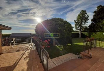 Chalet en  Mansilla De Las Mulas, León Provincia