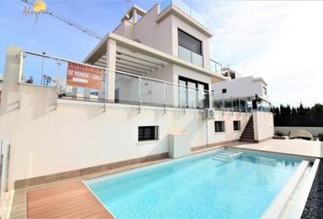 Chalet en  Dehesa De Campoamor, Alicante Provincia