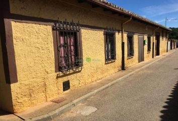 Chalet en  Villaobispo De Otero, León Provincia