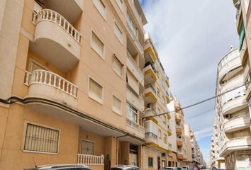 Apartamento en  Distrito 2 - Urbanizaciones - Los Naúfragos, Torrevieja