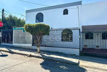 Casa en  Calle Plan De Ayala 3610, Tlaquepaque, San Pedro Tlaquepaque, Jalisco, 45580, Mex