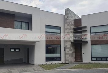 Casa en  Calle Los Galemes, El Barrial, Santiago, Nuevo León, 67303, Mex