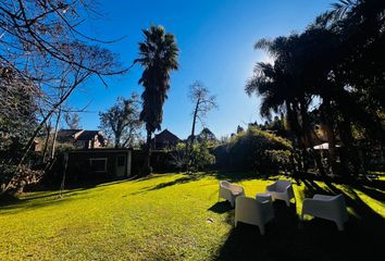 Casa en  Avenida Eva Perón 6702-6916, Ciudad Del Libertador General San Martín, General San Martín, B1656, Provincia De Buenos Aires, Arg