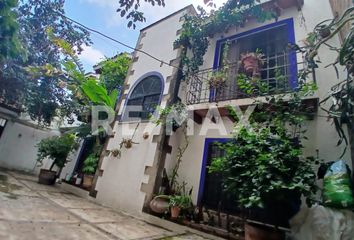 Casa en  San Miguel Acapantzingo, Cuernavaca, Morelos