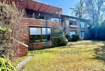 Casa en  Lo Barnechea, Provincia De Santiago