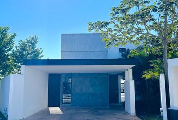 Casa en condominio en  97305, Mérida, Yucatán, Mex