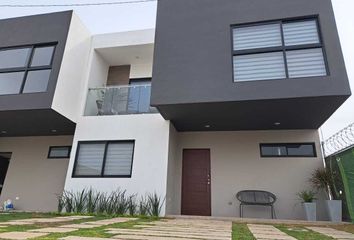 Casa en  Prolongacion El Jacal 108, Puerta Real Residencial Desarrollo Urbana 08, El Pueblito, Corregidora, Querétaro, 76910, Mex