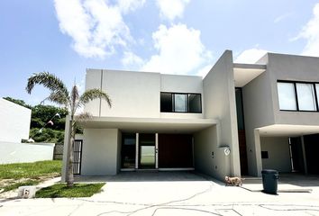 Casa en  Carretera Córdoba - Entronque Boticaria, Boca Del Río, Veracruz De Ignacio De La Llave, 94286, Mex