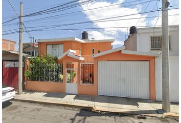 Casa en  Ocho Cedros, Toluca