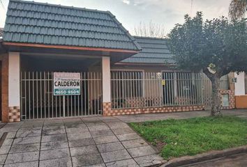 Casa en  Villa Luzuriaga, La Matanza