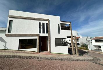 Casa en condominio en  Avenida Schoenstatt, Pedregal De Schoenstatt, Condominio San Miguel, El Pueblito, Corregidora, Querétaro, 76904, Mex