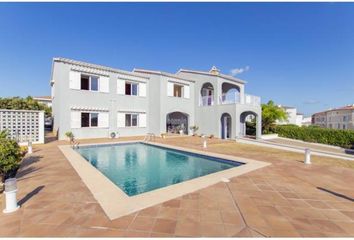 Chalet en  Es Castell, Balears (illes)