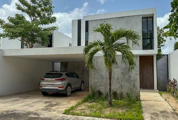 Casa en  Cholul, Mérida, Yucatán, Mex