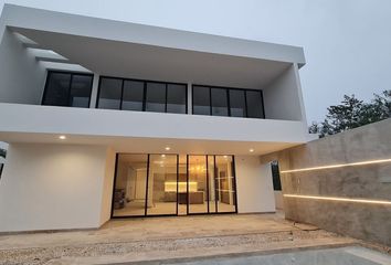 Casa en condominio en  Yucatán Country Club, Mérida, Yucatán